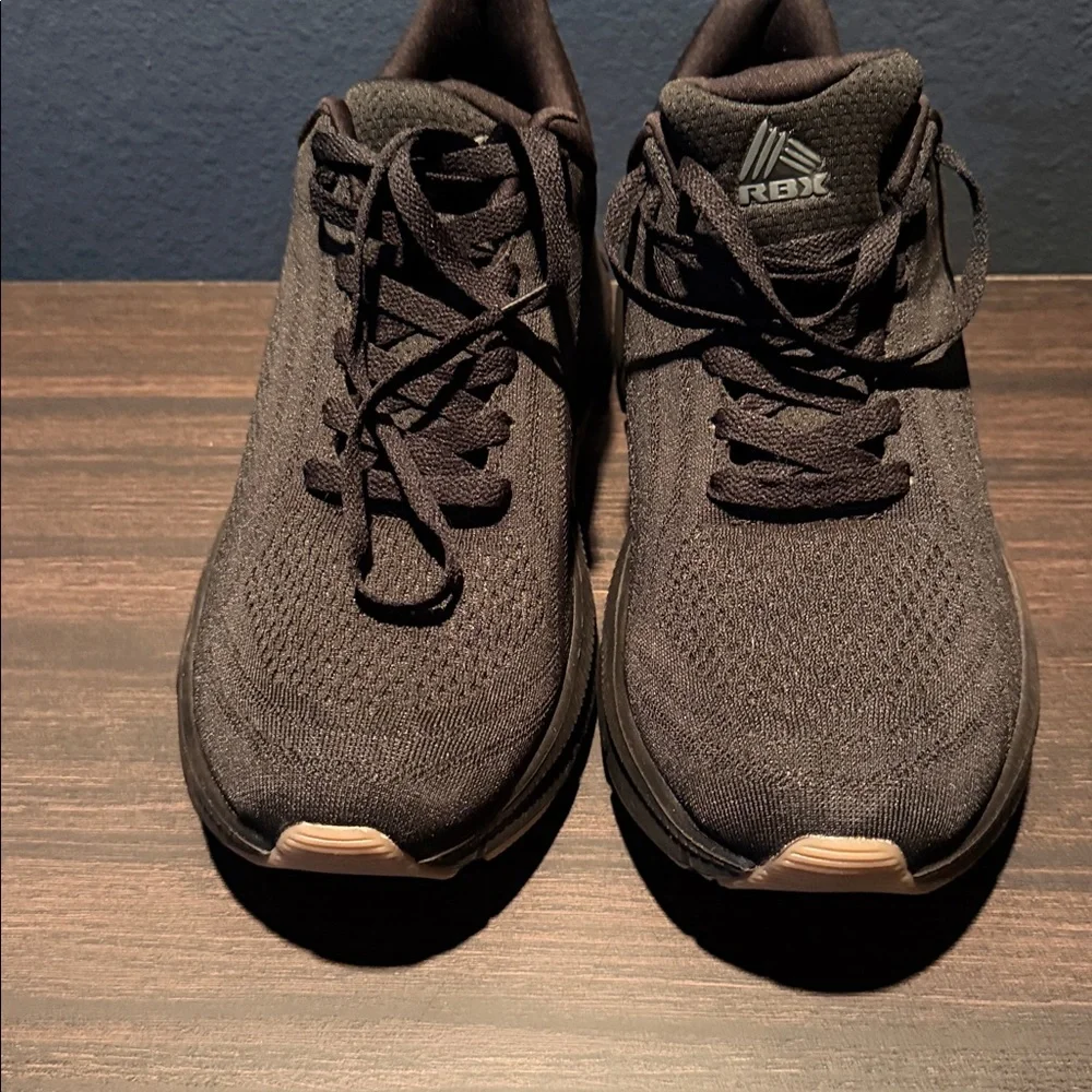 Reebok Men's Black Knit Lightweight Athletic Shoes - Picture 2 of 5